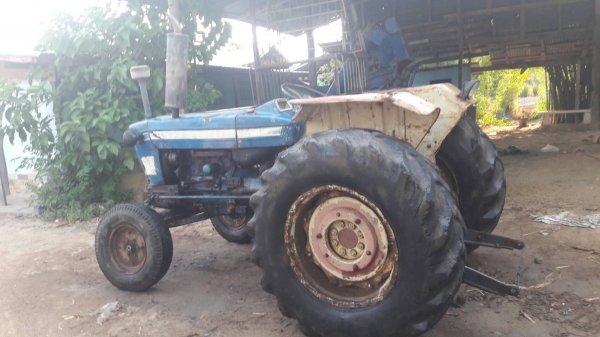 รถไถนา รถไถนา