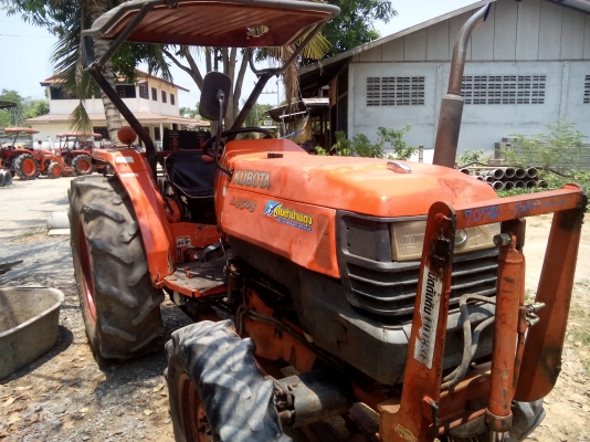 ขายคูโบต้า 45 แรง พร้อม ดันหน้า เล่มพร้อมต่อรอง ขายได้ขายเลยถูกสุดๆ