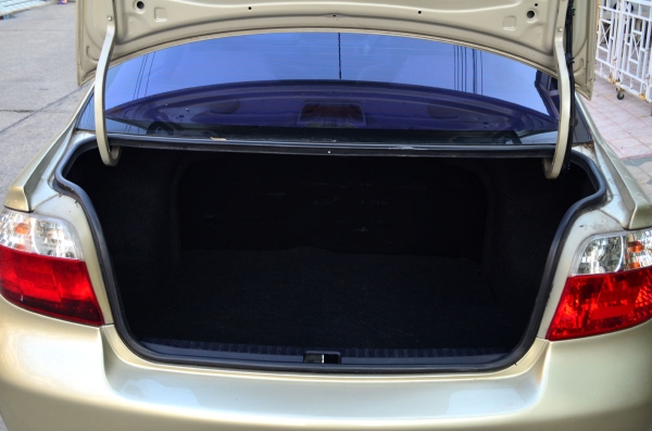 ปี04 vios 1.5E AUTO มือเดียว ป้ายแดง