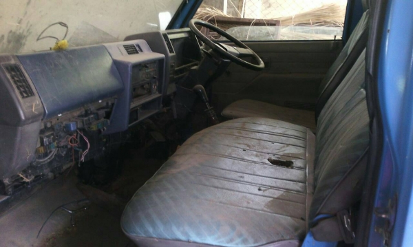 ขาย isuzu nkr 88 แรงฝาขาว เกียร์สั้นแซสซีสวย