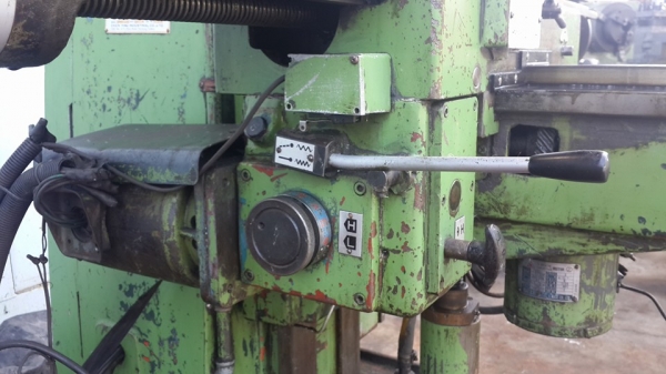 ขายมิลลิ่ง m3 พิเศษ เป็นเพลาตั่ง และเพลานอนในตัวเดียวกัน มีฟิต แกน X และมอเตอร์ขับโต๊ะขึ้นลง มอเตอร์ 2 speed สภาพดีครับ 0814583376 เอก ปทุม