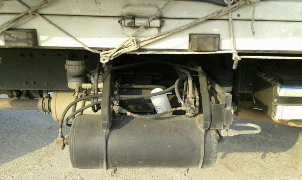 รถมิตซู 6 ล้อ ( ไม่ดั้ม )  240 แรงม้า. ปี 53. ( ยูโร 3. )   สนใจติดต่อ  081 - 6079515