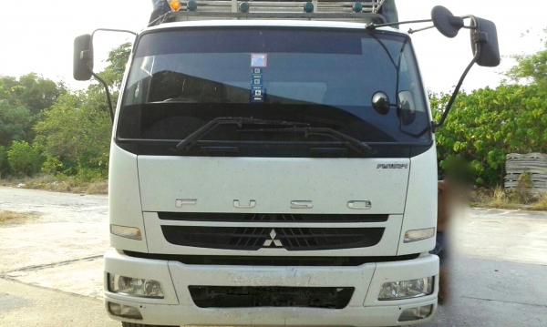 รถมิตซู 6 ล้อ ( ไม่ดั้ม )  240 แรงม้า. ปี 53. ( ยูโร 3. )   สนใจติดต่อ  081 - 6079515