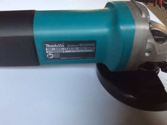 ---เจียรมือ Makita ขนาด 5 นิ้ว รับประกันของแท้-----