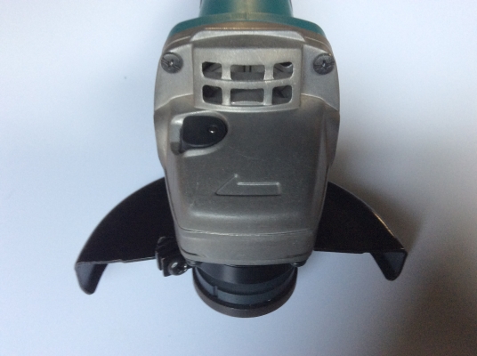 ---เจียรมือ Makita ขนาด 5 นิ้ว รับประกันของแท้-----