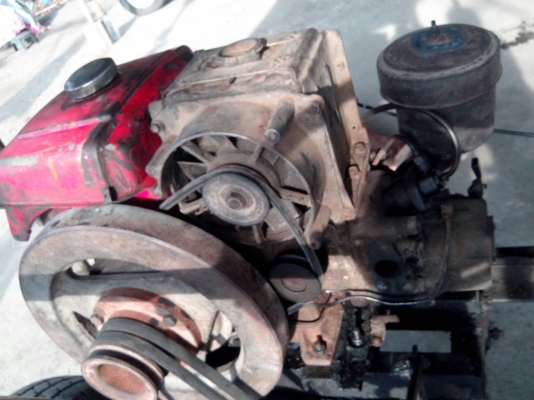 อีแต๋นพร้อมเครื่อง 10 แรง พร้อมใช้งาน อีแต๋นพร้อมเครื่อง 10 แรง พร้อมใช้งาน