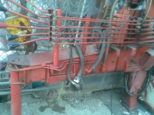 เครน Unic 2 ตัน 4 ปอก