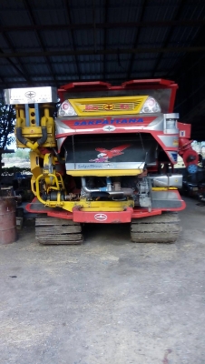 รถเกี่ยวข้าวศักดิ์พัฒนา พร้อมใช้งาน ราคาต่อรองได้ครับ.