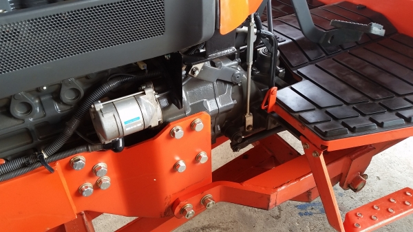 KUBOTA L 4708 SP (4WD) 2 เพลา สภาพใหม่สวยๆ ชั่วโมงใช้ งานน้อย สีเดิมทั้งคัน พร้อมชุดใบมีดดันหน้า โรตารี่ RZ 180 KUBOTA L 4708 SP (4WD) 2 เพลา สภาพใหม่สวยๆ ชั่วโมงใช้ งานน้อย สีเดิมทั้งคัน พร้อมชุดใบมีดดันหน้า โรตารี่ RZ 180