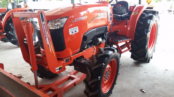 KUBOTA L 4708 SP (4WD) 2 เพลา สภาพใหม่สวยๆ ชั่วโมงใช้ งานน้อย สีเดิมทั้งคัน พร้อมชุดใบมีดดันหน้า โรตารี่ RZ 180 KUBOTA L 4708 SP (4WD) 2 เพลา สภาพใหม่สวยๆ ชั่วโมงใช้ งานน้อย สีเดิมทั้งคัน พร้อมชุดใบมีดดันหน้า โรตารี่ RZ 180