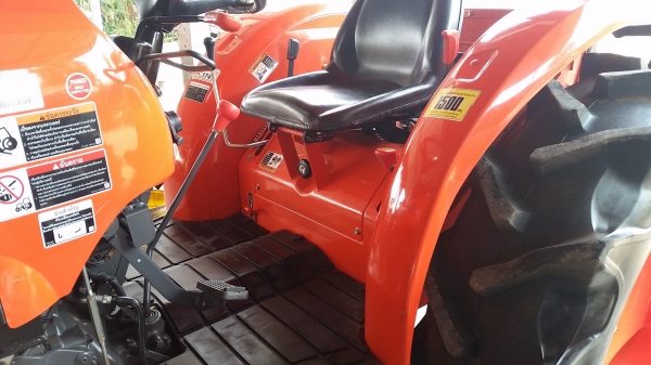 KUBOTA L 4708 SP (4WD) 2 เพลา สภาพใหม่สวยๆ ชั่วโมงใช้ งานน้อย สีเดิมทั้งคัน พร้อมชุดใบมีดดันหน้า โรตารี่ RZ 180 KUBOTA L 4708 SP (4WD) 2 เพลา สภาพใหม่สวยๆ ชั่วโมงใช้ งานน้อย สีเดิมทั้งคัน พร้อมชุดใบมีดดันหน้า โรตารี่ RZ 180