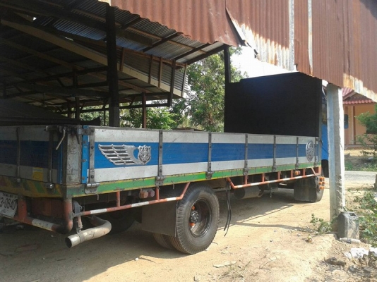 รถKM779สวยๆๆแอร์เย็น คันซีสวย ยาว5.50เมตร พร้อมใช้ เอกสารทะเบียนพร้อม