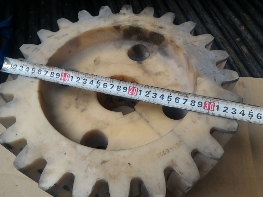 เฟืองพลาสติกซุปเปอร์ลีน สองตัวขนาดใหญ่ ขนาด 34 ซม. สูง 7 ซม.ให้สองตัว