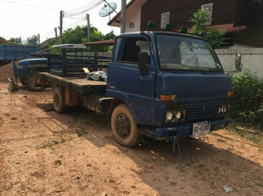 ขาย 105,000รถหกล้อเทนเลอร์Toyota BU30  Dyna เครื่อง 85 แรง หัวบาง ยางดี คัสชีสวย เล่มทะเบียน ม.79 090-772-3710 090-772-3708