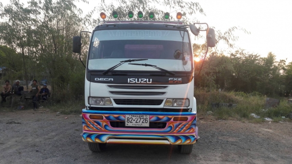 ขายครับเดก้า 270 ปี 46 ยูโร 2 เครื่องเดิมเกียร์เดิม กระสวย สภาพพร้อมใช้งาน เครื่องดีคัสชีสวย พร้อมมาให้ท่านจับจองเป็นเจ้าของแล้วครับ ราคา 1,580,000 สนใจติดต่อ 0845672050 ดูรถได้ที่ ลพบุรี ครับ