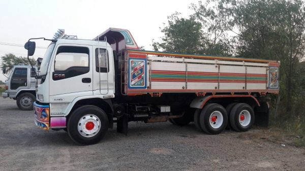 ขายครับเดก้า 270 ปี 46 ยูโร 2 เครื่องเดิมเกียร์เดิม กระสวย สภาพพร้อมใช้งาน เครื่องดีคัสชีสวย พร้อมมาให้ท่านจับจองเป็นเจ้าของแล้วครับ ราคา 1,580,000 สนใจติดต่อ 0845672050 ดูรถได้ที่ ลพบุรี ครับ