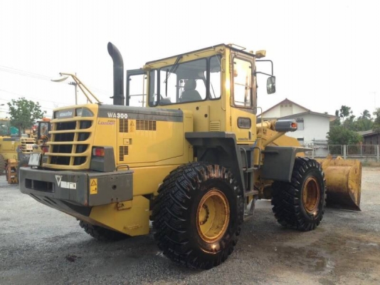 รถตัก Komatsu WA300-3 มีมาให้เลือก 3คันนะครับ นำเข้าจากญี่ปุ่น ถึงไทยแล้ว สวยทุกคัน มาก่อนเลือกก่อนครับ โทร.090-986-2521 อ๊อบ รถตัก Komatsu WA300-3 มีมาให้เลือก 3คันนะครับ นำเข้าจากญี่ปุ่น ถึงไทยแล้ว สวยทุกคัน มาก่อนเลือกก่อนครับ โทร.090-986-2521 อ๊อบ