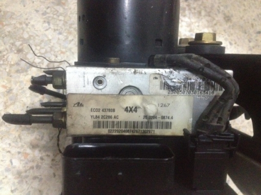 ปั้ม ABS FORD ESCAPE 3.0 เก่าญี่ปุ่นสภาพดี