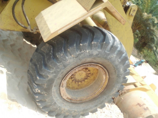 รถตักล้อยาง KOMATSU WA300-1 รถสภาพดี ทำงานอยู่