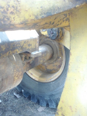 รถตักล้อยาง KOMATSU WA300-1 รถสภาพดี ทำงานอยู่