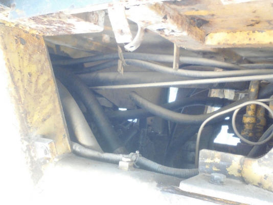 รถตักล้อยาง KOMATSU WA300-1 รถสภาพดี ทำงานอยู่