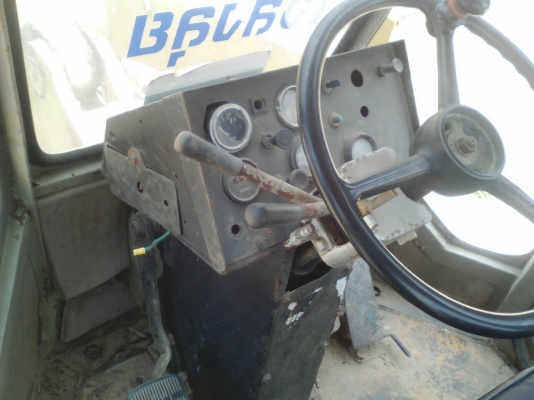 รถตักล้อยาง KOMATSU WA300-1 รถสภาพดี ทำงานอยู่