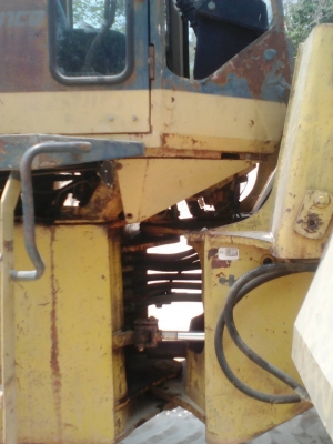 รถตักล้อยาง KOMATSU WA300-1 รถสภาพดี ทำงานอยู่