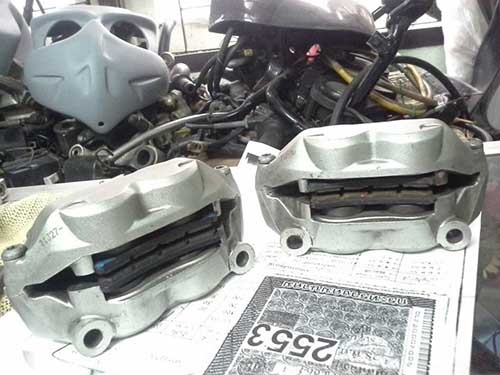 ขายปั้มโบ้ 100M ดูกาติ สีเทา