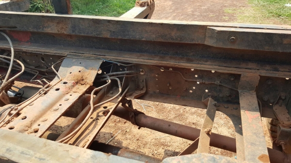 ขาย 6 ล้อดั้ม ISUZU FRR32F ยาง 825/16 เครื่อง 6HE1 195 แรงม้า คัสซีสวย เบรคทิฟฟี่ พาวเวอร์ แอร์เย็น ทะเบียนเต็มพร้อมโอนครับ