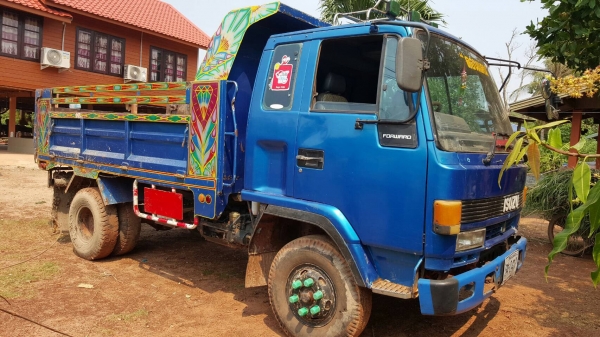 ขาย 6 ล้อดั้ม ISUZU FRR32F ยาง 825/16 เครื่อง 6HE1 195 แรงม้า คัสซีสวย เบรคทิฟฟี่ พาวเวอร์ แอร์เย็น ทะเบียนเต็มพร้อมโอนครับ