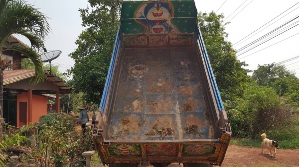 ขาย 6 ล้อดั้ม ISUZU FRR32F ยาง 825/16 เครื่อง 6HE1 195 แรงม้า คัสซีสวย เบรคทิฟฟี่ พาวเวอร์ แอร์เย็น ทะเบียนเต็มพร้อมโอนครับ