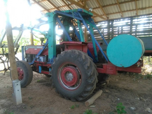 รถคีบ แมสซี่ 390 (massey ferguson)