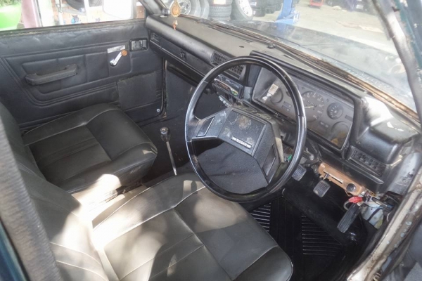 ขายดัทสัน720 4ประตู แท้โรงงาน