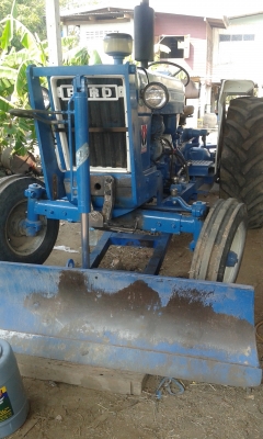 รถไถฟอร์ด77