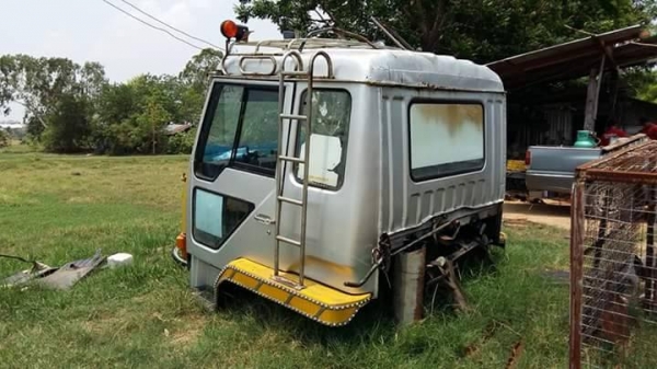 ขายหัวเก๋งFUSO สภาพสวย อุปกรณ์ครบ สีสันสวย พร้อมใช้งาน สนใจโทร 090-8588220คุณนะ 093-3258446คุณบิว หรือเข้าดูสินค้าอื่นๆได้ที่ www.truck.in.th/498 หรือเพจFacebook ณรงค์ ซื้อขายรถมือสอง (เว็บไซต์ส่วนตัว) หรือFacebook คุณนะ รถบรรทุก