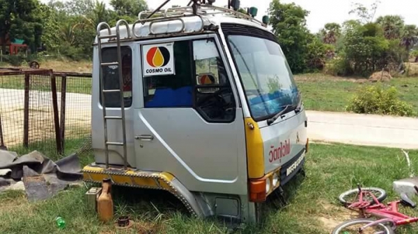 ขายหัวเก๋งFUSO สภาพสวย อุปกรณ์ครบ สีสันสวย พร้อมใช้งาน สนใจโทร 090-8588220คุณนะ 093-3258446คุณบิว หรือเข้าดูสินค้าอื่นๆได้ที่ www.truck.in.th/498 หรือเพจFacebook ณรงค์ ซื้อขายรถมือสอง (เว็บไซต์ส่วนตัว) หรือFacebook คุณนะ รถบรรทุก