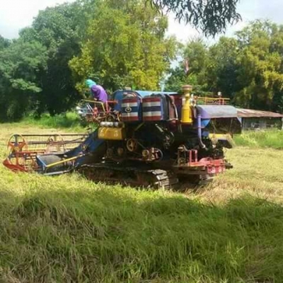 ขายรถเกี่ยวข้าว ศักดิ์พัฒนา