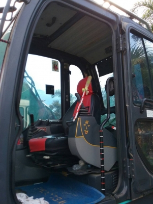 ขายรถแบคโฮ KOBELCO SK140-8 super เอกสารใบแจ้งจำหน่าย 9614 ชม.ราคา 1600000