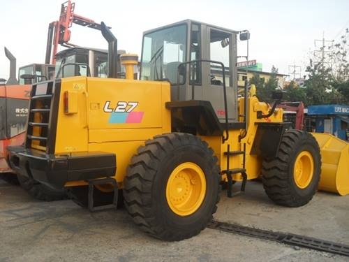 รถตักล้อยาง TCM L 27