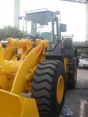 รถตักล้อยาง TCM L 27