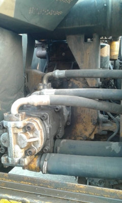 ขายรถขุด KOMATSU PC120-1 รถเก่านอก ใช้งาน 1 ปี มีทะเบียน ขายราคา 550,000 บาท ขายรถขุด KOMATSU PC120-1 รถเก่านอก ใช้งาน 1 ปี มีทะเบียน ขายราคา 550,000 บาท