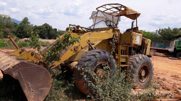 ขายรถตักล้อยาง KOMATSU JH 60 ราคา 230000