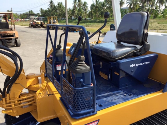 รถขุด KOMATSU PC30-6 ทำสีใหม่ นำเข้า มือสองญี่ปุ่น