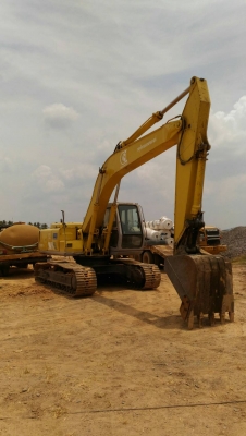 ขาย แบ็คโฮ ยี่ห้อ SUMITOMO (รถไม่มีทะเบียน) สนใจติดต่อ 089-6551506