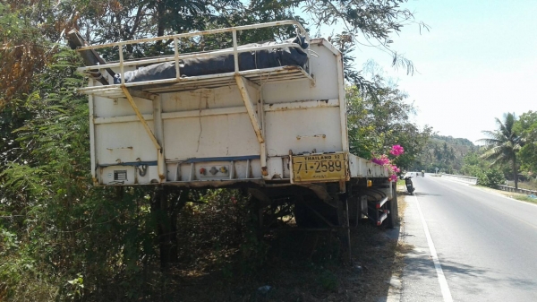 ขายหางพื้นเรียบสามมิตร 3 เพลาปี 2553 ยาว 12 เมตร ราคา 360000