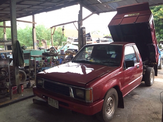 ขายรถดั๊มพ์กระบะ Mitsubishi L200 4D56 ทะเบียนภาษีเต็มพร้อมโอนแจ้งเปลี่ยนเป็นดั้มพ์เรียบร้อยช่วงล่างดี เครื่องดีสีสวยรถพร้อมใช้งาน สนใจติดต่อ 0903235895