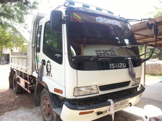 ขายด่วน ISUZU DECA 195 แรงม้า หัวสูง 790,000 บาท ขายด่วน ISUZU DECA 195 แรงม้า หัวสูง 790,000 บาท