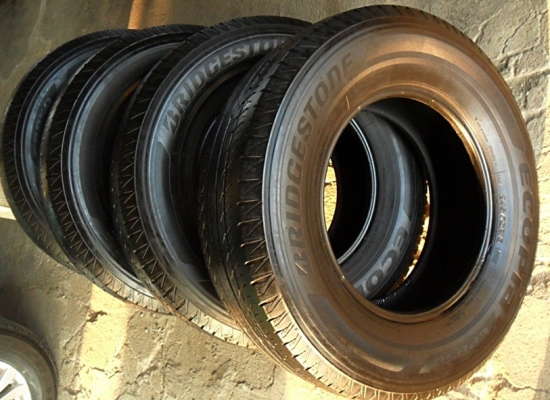 ยาง16กระบะสูง  บริดสโตน245-70-R16 ลงพื้นปี14 (4เส้น2,900)