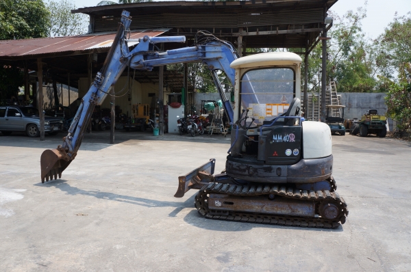 ขายรถขุด MITSUBISHI MM40 SR บูมพิเศษ ยืดได้