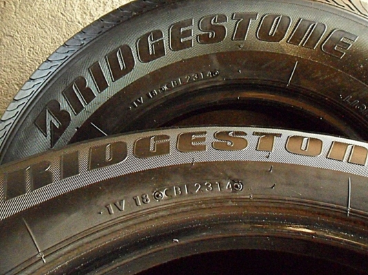 ยางกระบะขอบ15 บริดสโตน215-70-R15 ลงพื้นปี15 (4เส้น3,900)